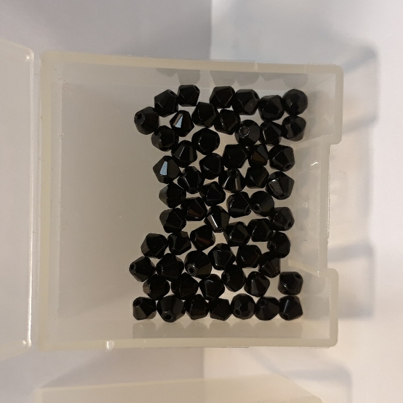 π₯50%offπ₯Black assorted beads - Picture 15 of 16